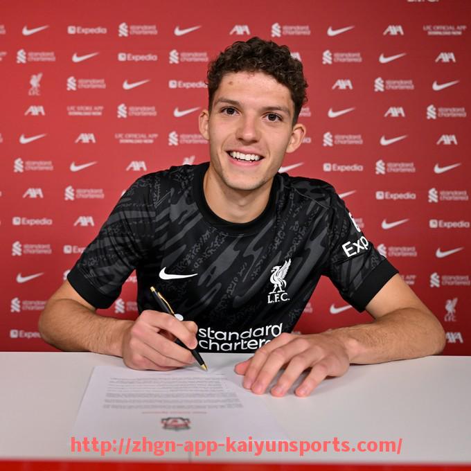 开云体育app下载-NBA各位置详解：后卫、前锋与中锋的战术作用